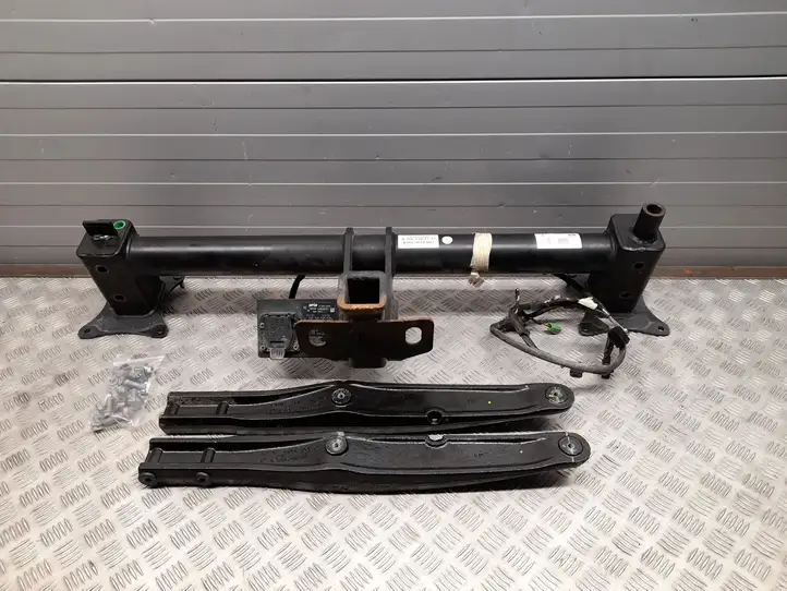 Mercedes-Benz GL X166 (2013 - 2019) A1663101137 Комплект буксировочного крюка — фото 6