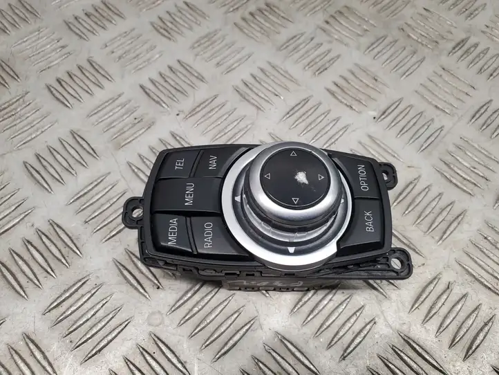BMW 3 F30 F35 F31 (2012 - 2018) 9267955 Контроллер мультимедийной системы — фото 1