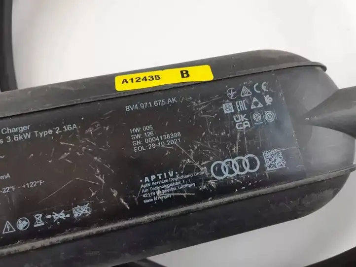 Audi e-tron (2018 - ) 8V4971675AK Кабель для зарядки электромобилей — фото 5