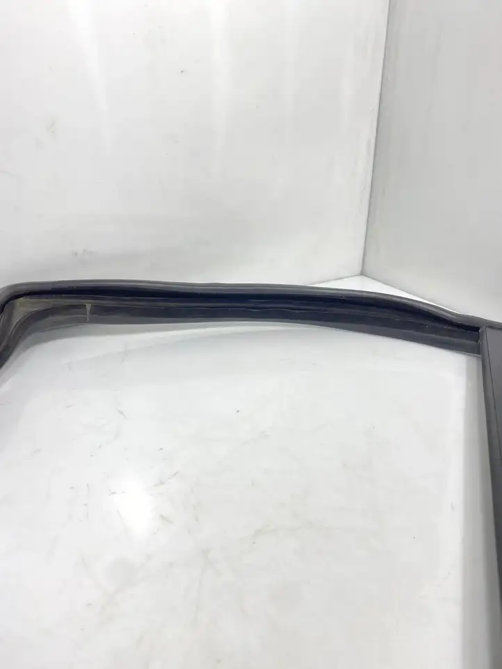 Volkswagen Crafter (2016 - ) 7C0837431A Уплотнитель стекла передней двери — фото 7