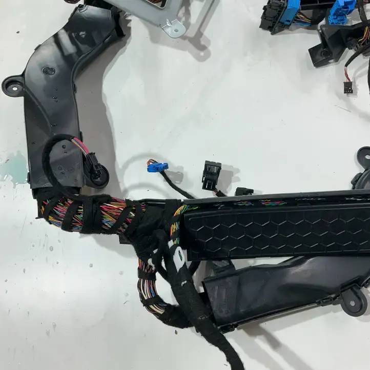 BMW i3 (2013 - ) Прочая электропроводка — фото 3