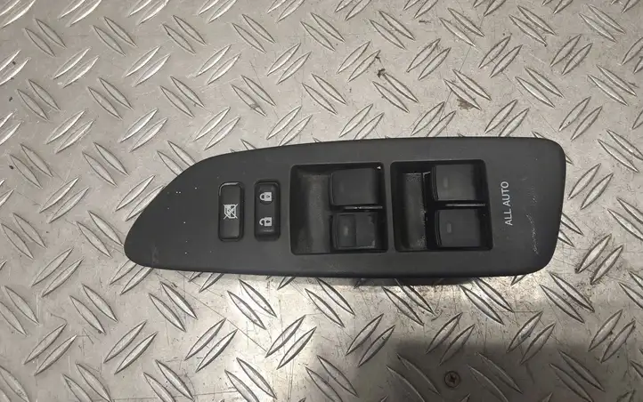 Toyota Auris 150 (2006 - 2012) 7423202550 Блок кнопок стеклоподъемников — фото 1