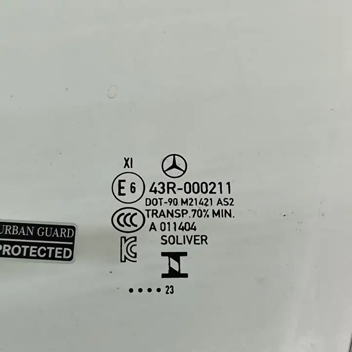 Mercedes-Benz EQC (2018 - ) A2937250300 Стекло передней двери — фото 6
