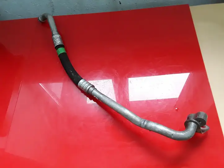 Mercedes-Benz CLK A209,C209 (2002 - 2009) A2038300715 Трубки и шланги кондиционера — фото 1