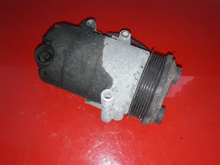 Ford Focus (2005 - 2008) 3M5H19D629DF Компрессор (насос) кондиционера воздуха — фото 3