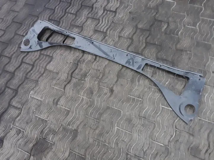 Ford Focus (2015 - 2019) BM51A02216 Жабо стеклоочистителей — фото 1