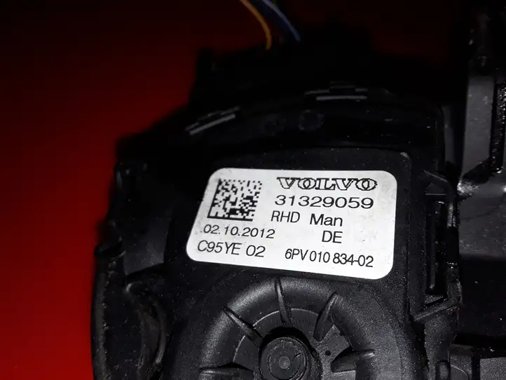 Volvo S60 (2010 - 2013) 31329059 Педаль акселератора — фото 4