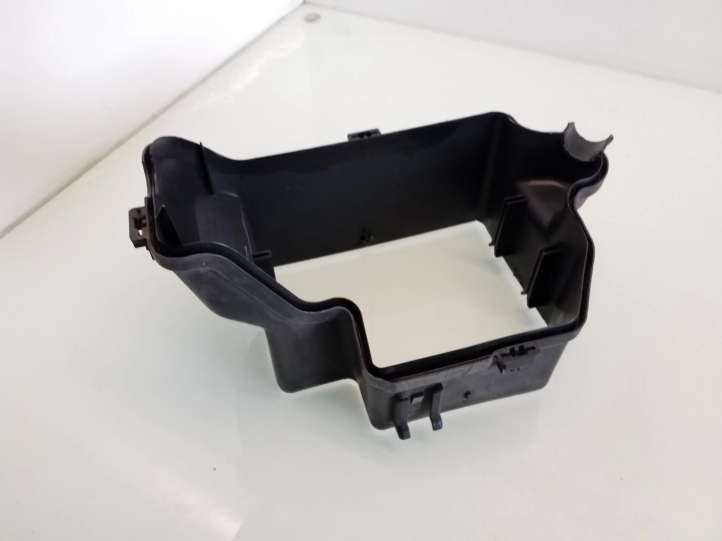 9168982 Volvo S60 Kita variklio skyriaus detalė