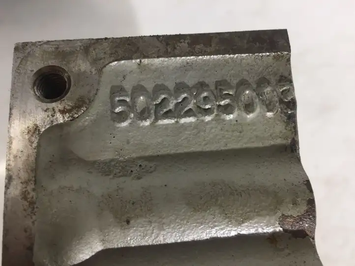 Iveco Daily Daily 6th gen (2012 - 2020) 502295003 Крышка коленчатого вала — фото 5