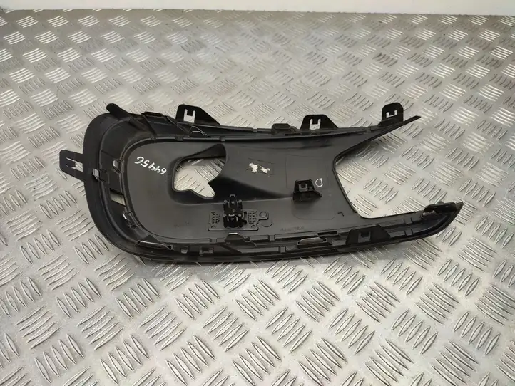 Citroen C4 Grand Picasso (2016 - 2018) 99890663 Решетка противотуманной фары — фото 9