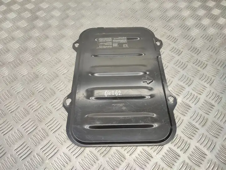 Opel Vivaro (2006 - 2014) 8200403170 Крышка ящика аккумулятора — фото 1