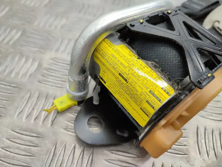 Toyota Avensis T250 (2006 - 2009) 501097Z1LQ Передний ремень безопасности — фото 15