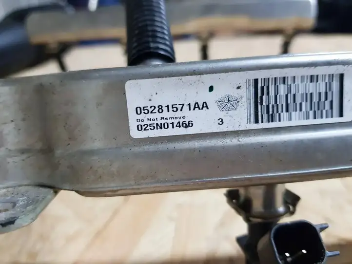 Dodge Ram (2018 - ) 05281571AA Магистральная топливная трубка — фото 4