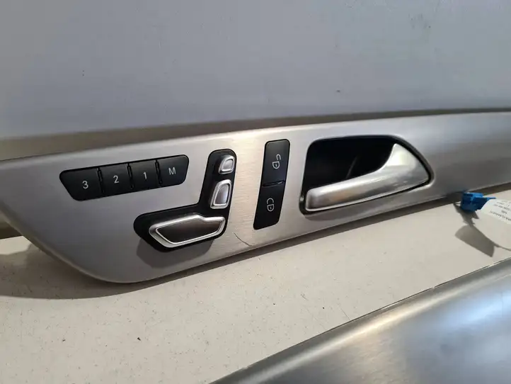 Mercedes-Benz GLE W166/C292 (2015 - 2019) A1669058100 Декоративная накладка передней двери — фото 2