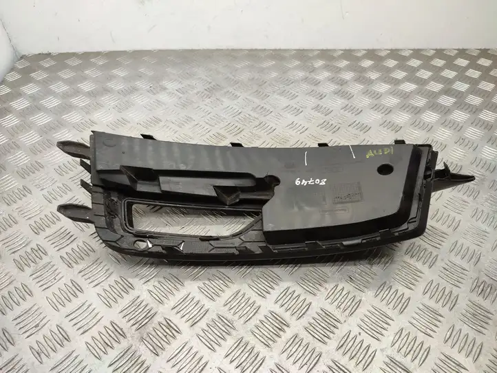 Audi A5 8T 8F (2007 - 2011) 8T0807152D Решетка противотуманной фары — фото 4