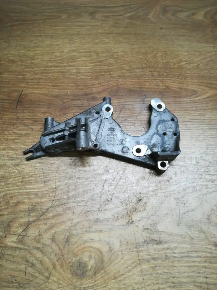 Audi A6 S6 C6 4F (2008 - 2011) 059130147H Кронштейн топливного насоса — фото 3