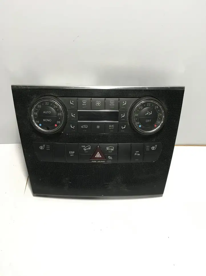 Mercedes-Benz ML W164 (2005 - 2011) 1646804417 Отделка блока климат-контроля — фото 1