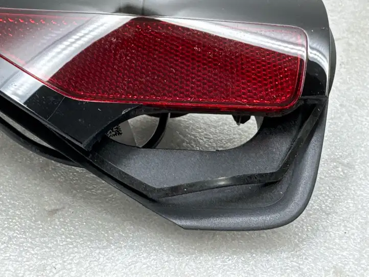Tesla Model Y (2019 - 2024) 150551400D Крышка зарядного разъема — фото 9