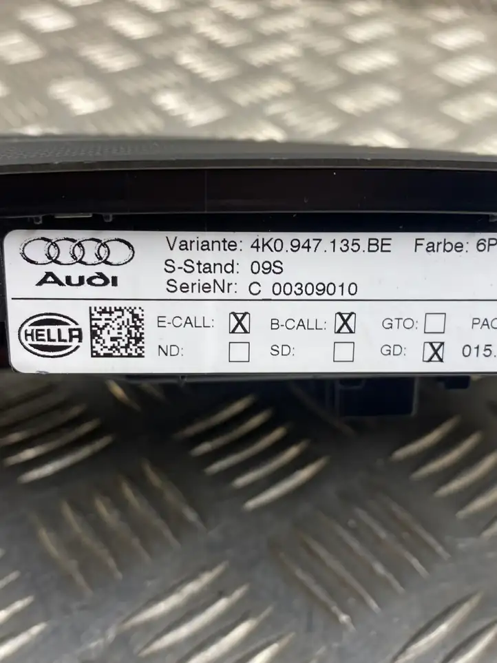 Audi RS6 C8 (2019 - ) 4K0947135BE Передняя подсветка — фото 4