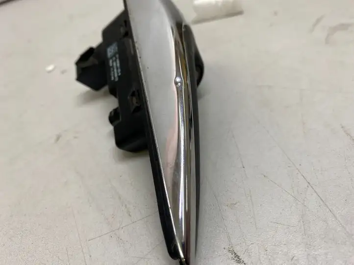 Tesla Model X (2015 - 2021) 149586700A Боковая камера в крыле — фото 3