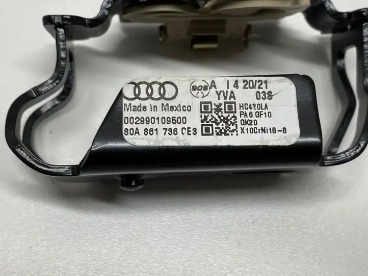 Audi Q5 SQ5 (2017 - ) 80A861735 Держатель крепления сетки (в потолке) — фото 3