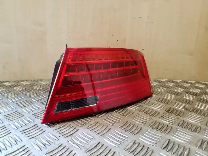 Audi S5 8T (2011 - 2016) 8T0945096H Задний фонарь в кузове — фото 3