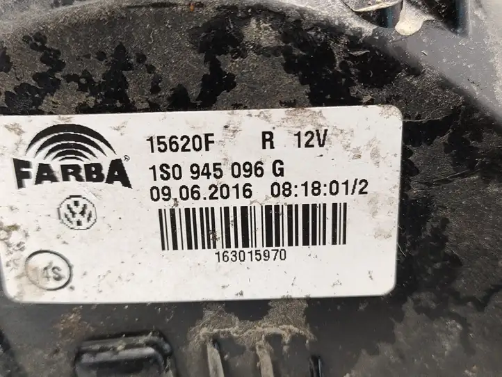 Volkswagen Up (2011 - ) 1S0945096G Задний фонарь в крышке багажника — фото 8