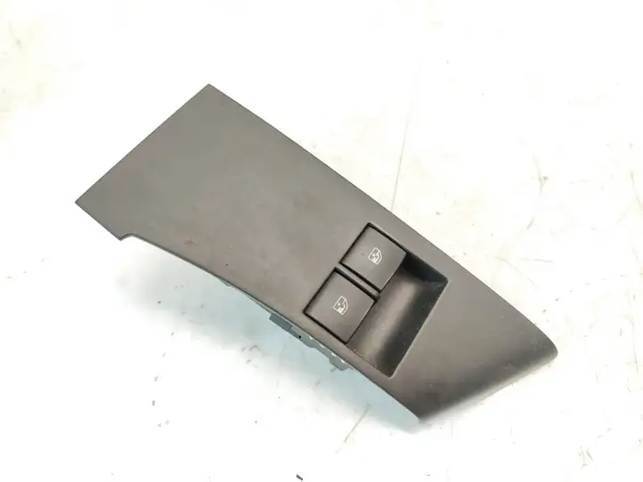 Opel Astra J (2009 - 2012) 13305978 Кнопка стеклоподъемников — фото 1