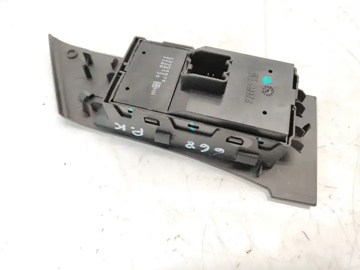 Opel Astra J (2009 - 2012) 13305978 Кнопка стеклоподъемников — фото 5