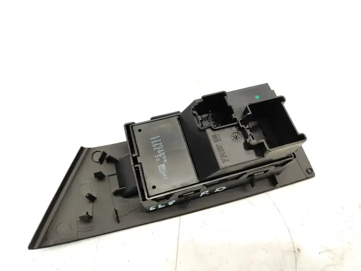 Opel Astra J (2009 - 2012) 13301886 Кнопка стеклоподъемников — фото 4