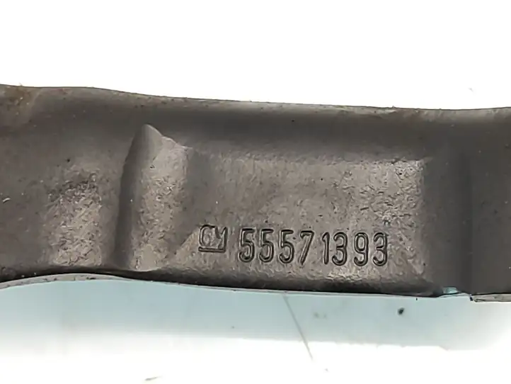 Opel Astra J (2009 - 2012) 55571393 Кронштейн двигателя — фото 4