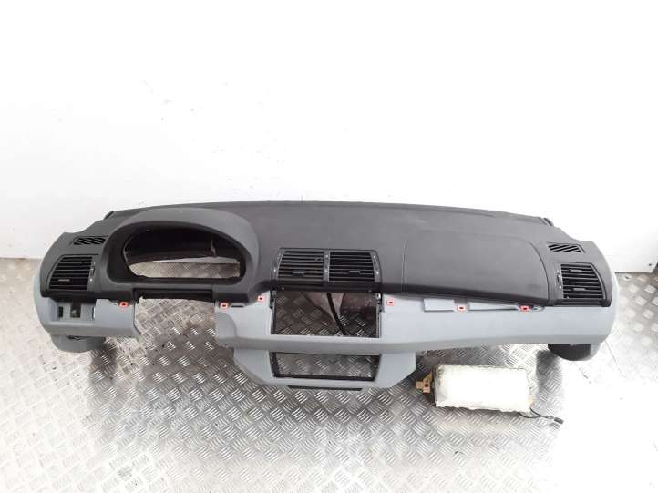 39840226008C BMW X5 E53 Panelė