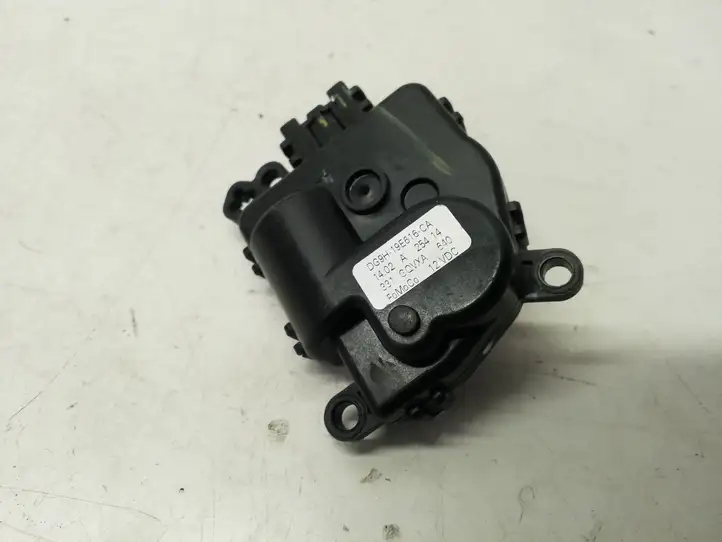 Ford Fusion II (2013 - ) DG9H19E616CA Двигатель задвижки потока воздуха — фото 4
