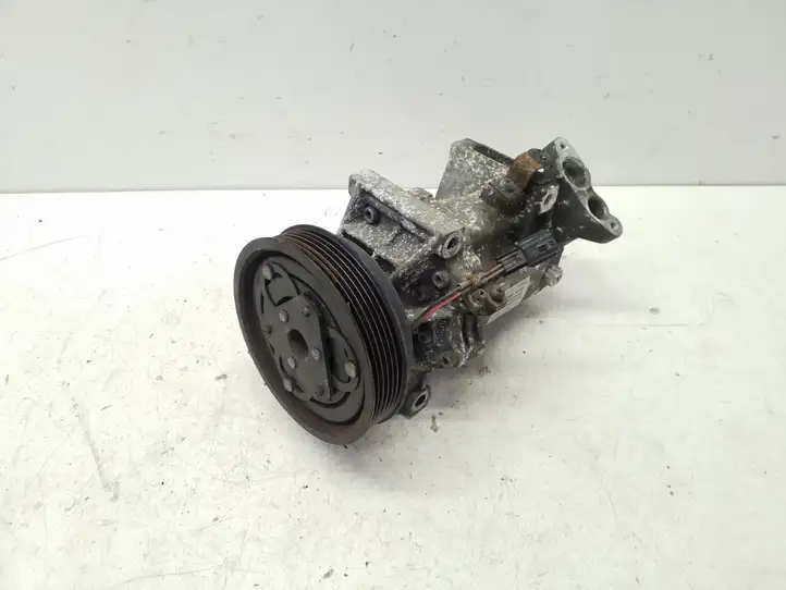 Nissan Juke I F15 (2010 - 2018) 926003VD0A Компрессор (насос) кондиционера воздуха — фото 1