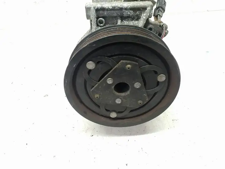 Nissan Juke I F15 (2010 - 2018) 926003VD0A Компрессор (насос) кондиционера воздуха — фото 3