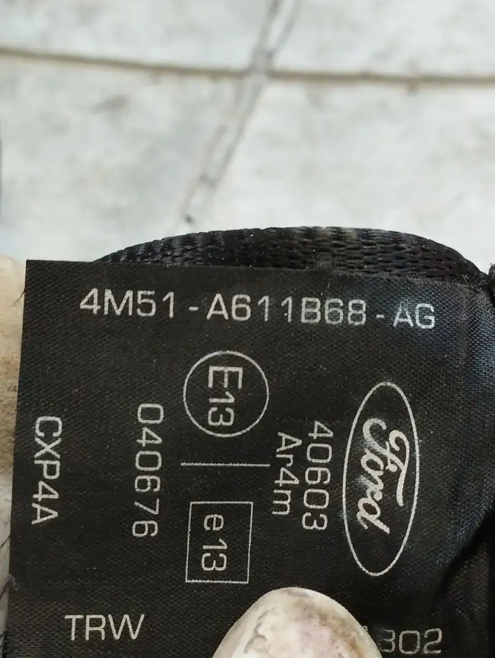 Ford Focus (2005 - 2008) 4M51A611B68AG Задний ремень безопасности — фото 2
