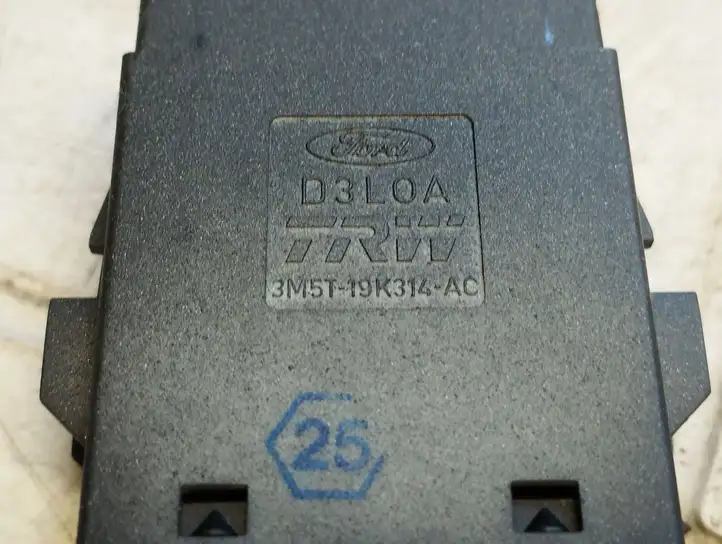 Ford Focus (2005 - 2008) 3M5T19K314AC Включатель обогрева — фото 3
