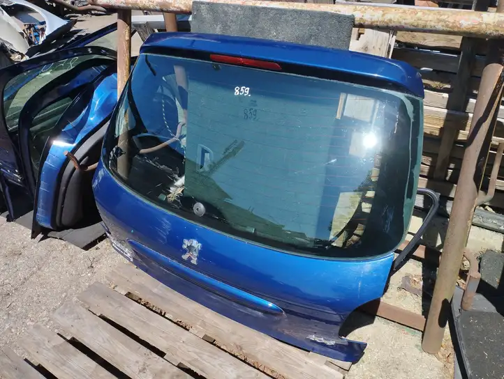 Peugeot 206 (1998 - 2012) Крышка багажника — фото 3