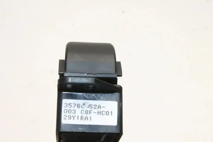 Honda S2000 (1999 - 2003) 35760S2A003 Другие включатели / ручки/ переключатели — фото 3