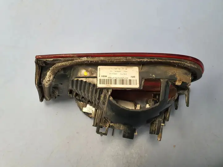BMW 3 F30 F35 F31 (2012 - 2018) 63217259915 Стекло заднего фонаря (крышка багажника) — фото 5