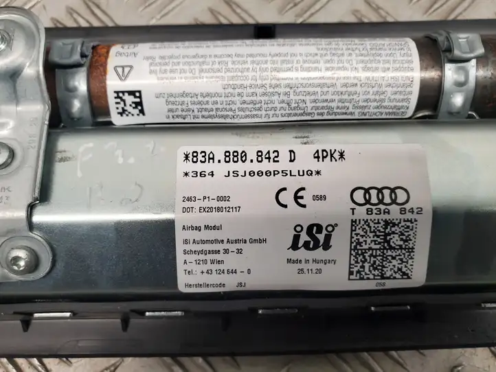 Audi Q3 F3 (2018 - ) 83A880842D Коленная подушка безопасности — фото 2