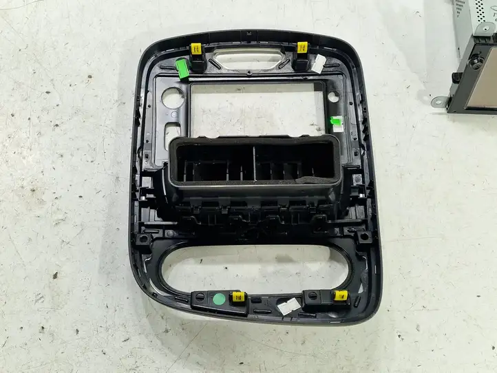 Renault Clio IV (2012 - 2019) 281154152R Магнитола / мультимедийная система — фото 9