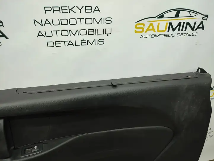 Chrysler Pacifica (2016 - ) Обшивка раздвижной двери — фото 12