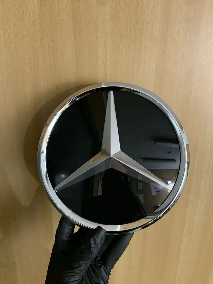 Mercedes-Benz SL R231 (2012 - 2019) A1648880411 Эмблема автомобиля — фото 7