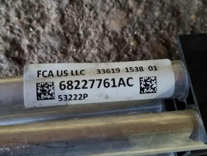 Chrysler Pacifica (2016 - ) 68227761AC Трубки и шланги кондиционера — фото 3