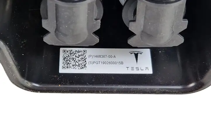 Tesla Model 3 (2017 - 2023) 109805800 Контроллер мультимедийной системы — фото 3