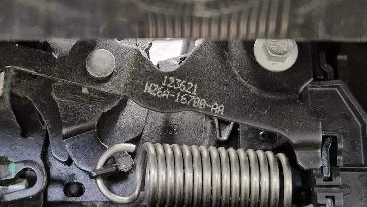 Ford Maverick (2021 - ) NZ6B16E146 Дефлектор воздуха — фото 11