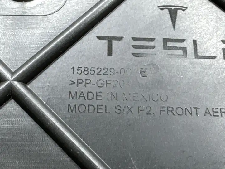 Tesla Model X (2021 - ) 158522900E Защита переднего бампера снизу — фото 8