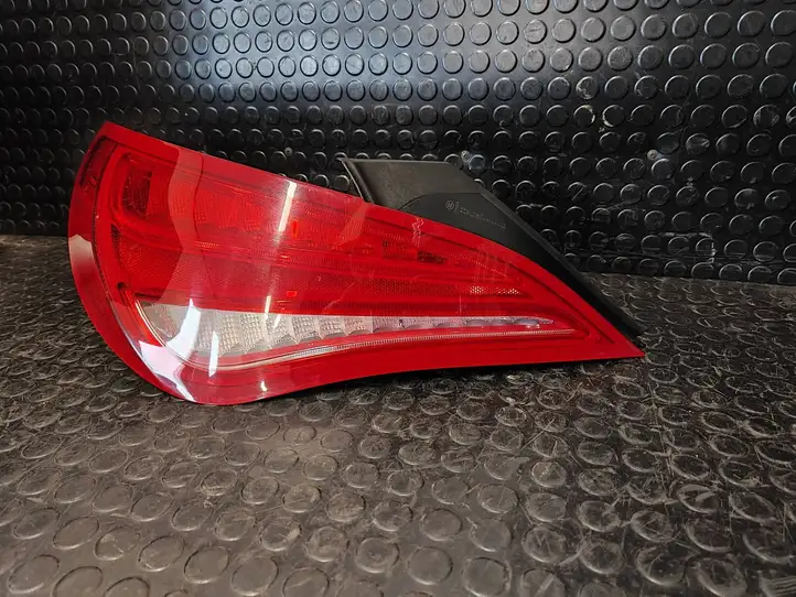 Mercedes-Benz CLA C117,X117,W117 (2013 - 2019) A1179062300 Задний фонарь в кузове — фото 5