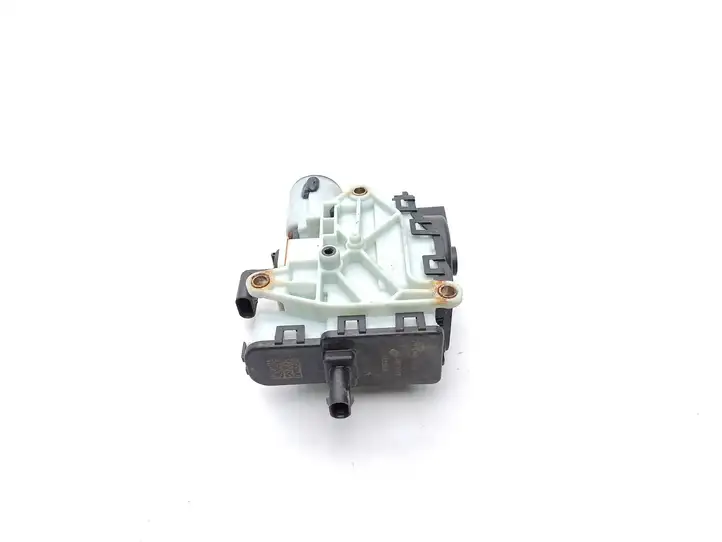 Mercedes-Benz ML W166 (2012 - 2017) A0024705494 Насос AdBlue — фото 5